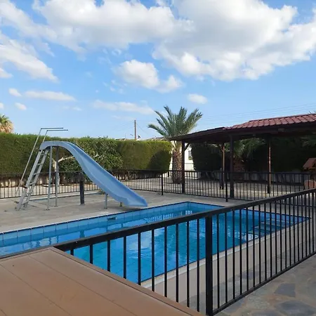 4 Bd Villa By Golden Bay Beach In Pyla * Pyla